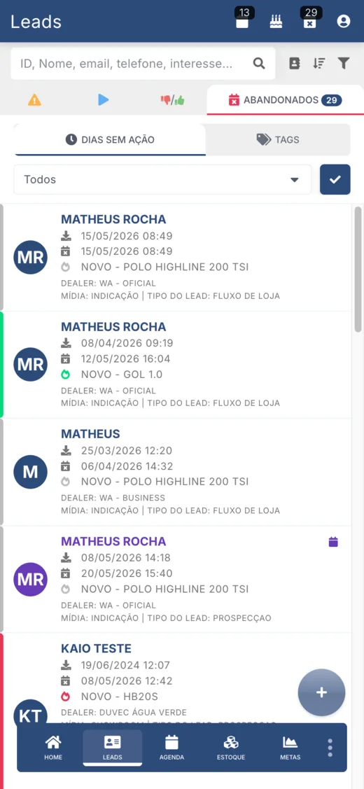 Tela mobile do DuLeads com leads abandonados